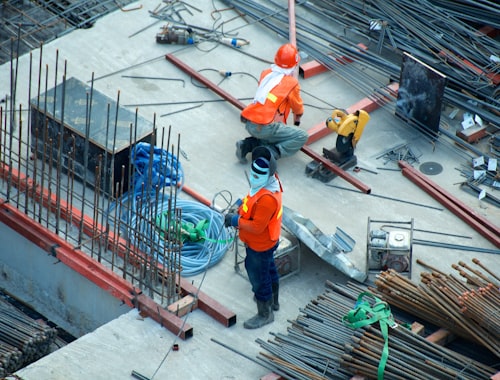 Construcții & Imobiliare